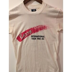 Sneakers Barry Manilow Tour Tee Mens M White Excellent 1982 83 Concert Vintage